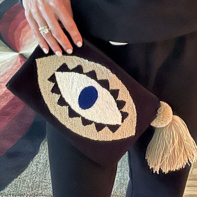 Wayuu Clutch Evil Eye Black